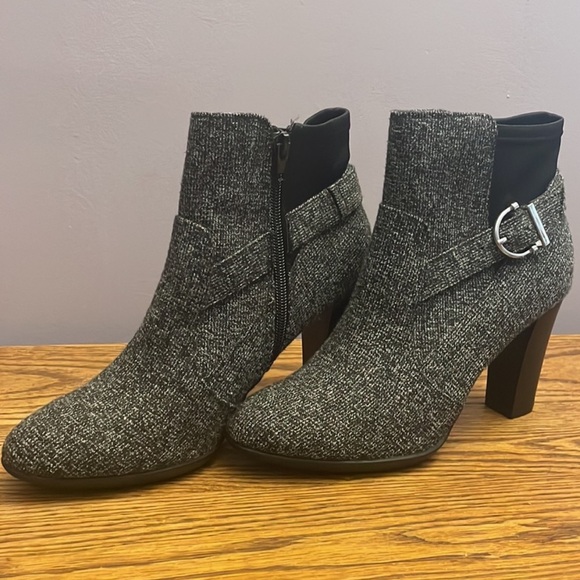 Kelly & Katie Shoes - Kelly & Katie Women's Boots Size 8m Larix High Heel
Ankle Bootie